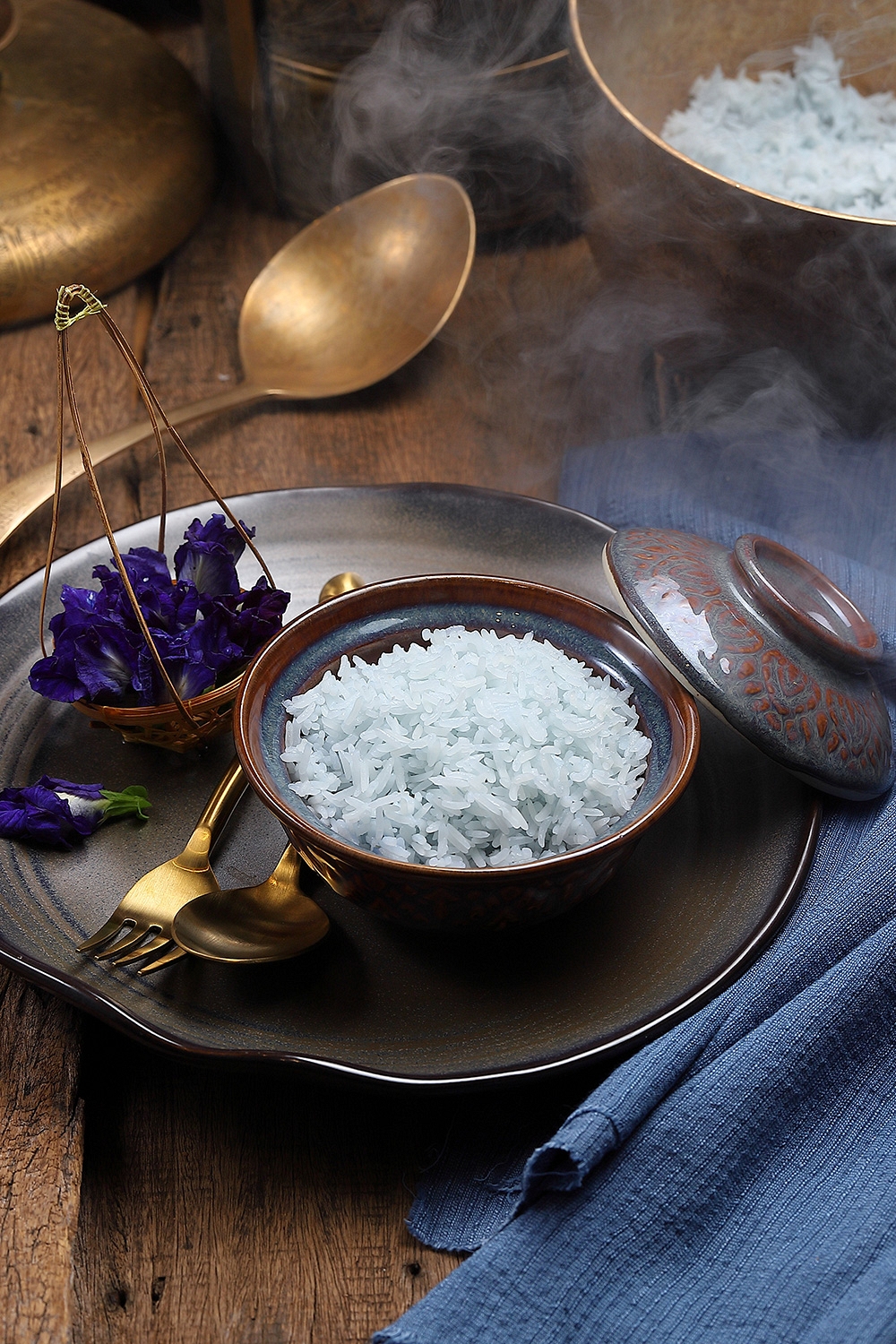 Steamed Jasmine Rice with Butterfly Pea Flowers
