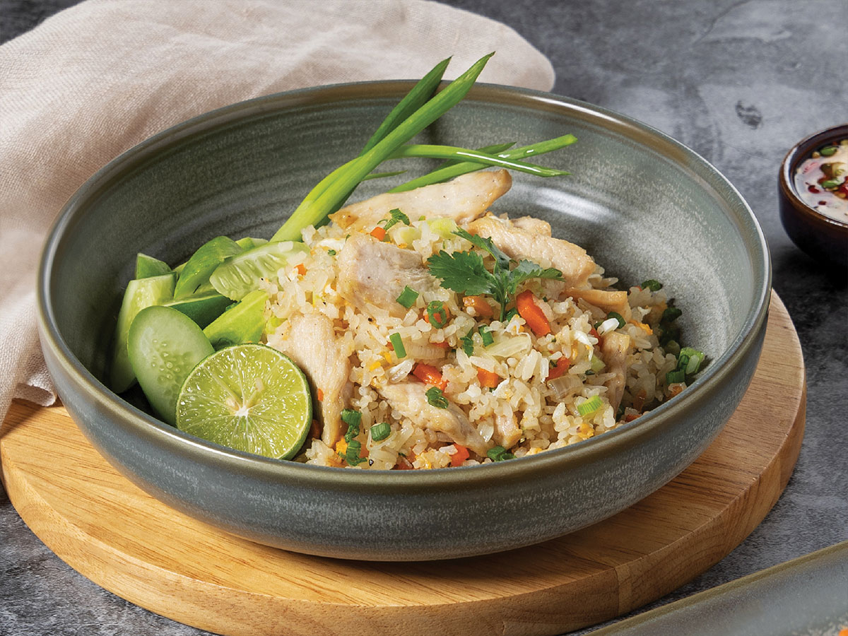 ข้าวผัดไก่ (เล็ก / ใหญ่)Chicken Fried Rice (regular / large)